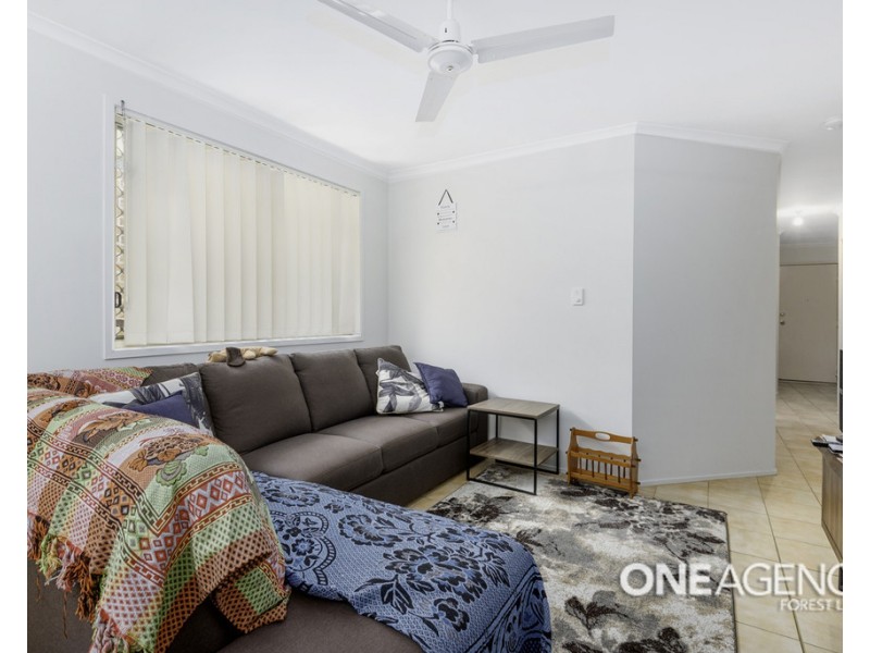 10 McKenzie Place, Forest Lake QLD 4078