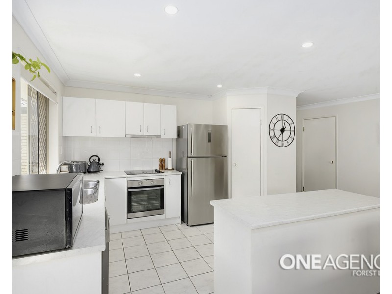 5 Mallard Place, Forest Lake QLD 4078