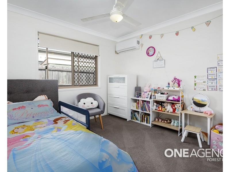 5 Mallard Place, Forest Lake QLD 4078