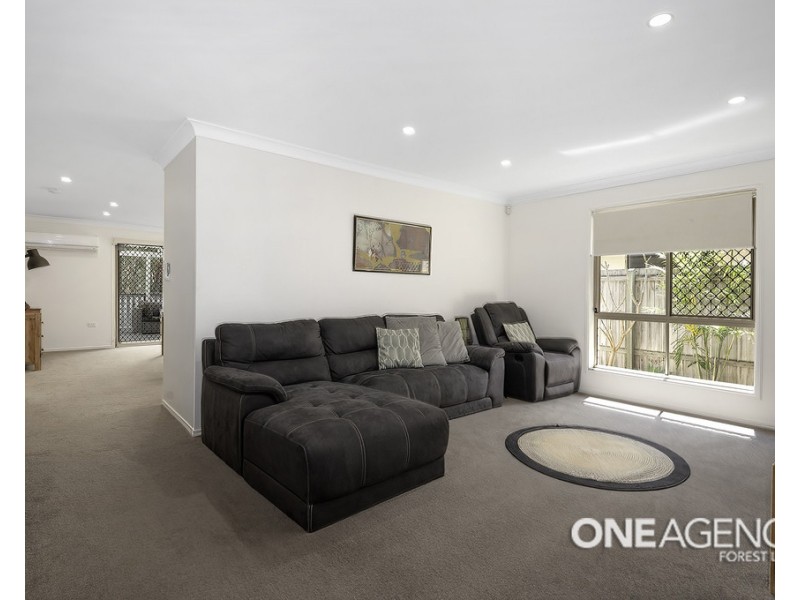 5 Mallard Place, Forest Lake QLD 4078