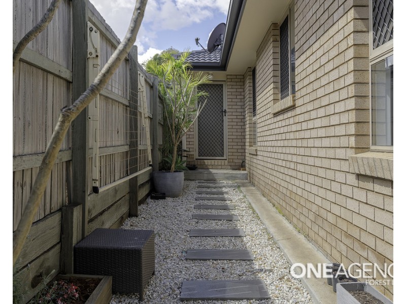 5 Mallard Place, Forest Lake QLD 4078