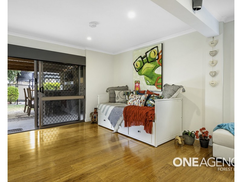 42 Tinaroo Street, Durack QLD 4077