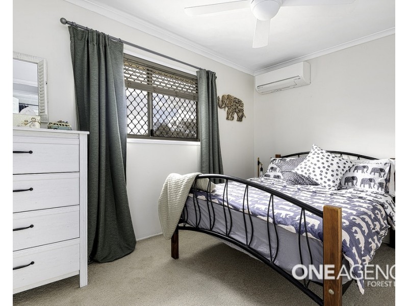 42 Tinaroo Street, Durack QLD 4077