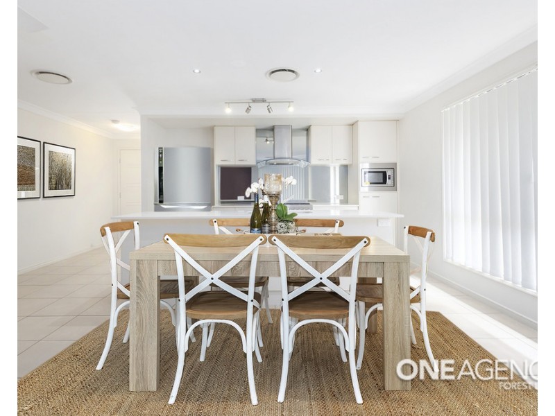 28 Giancarlo Crescent, Doolandella QLD 4077