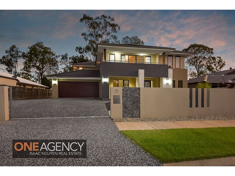 4 Conlan Court, Augustine Heights QLD 4300