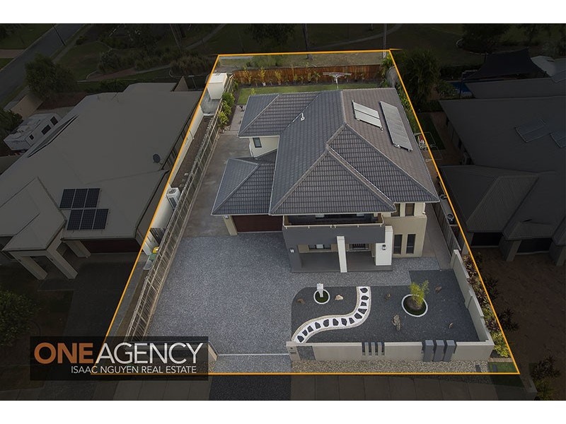 4 Conlan Court, Augustine Heights QLD 4300