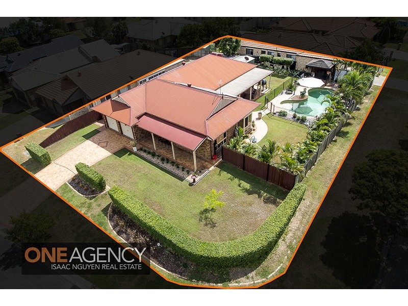 42 Glasshouse Cr, Forest Lake QLD 4078