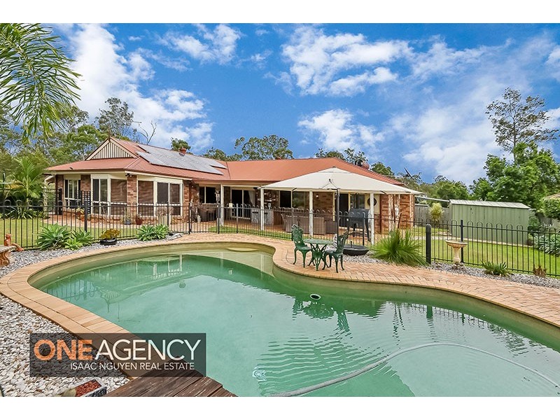 42 Glasshouse Cr, Forest Lake QLD 4078