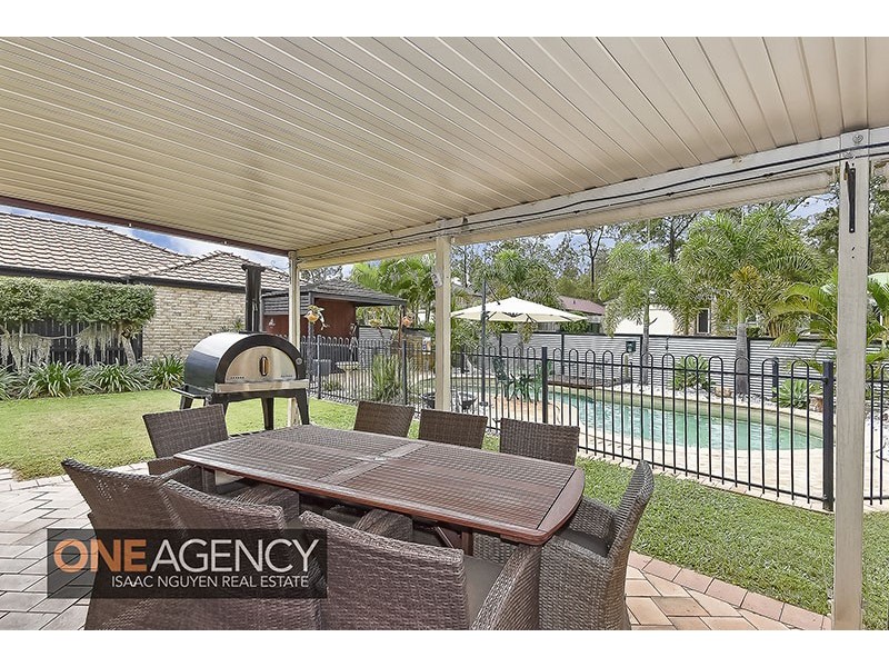 42 Glasshouse Cr, Forest Lake QLD 4078