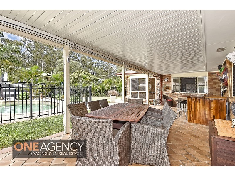 42 Glasshouse Cr, Forest Lake QLD 4078