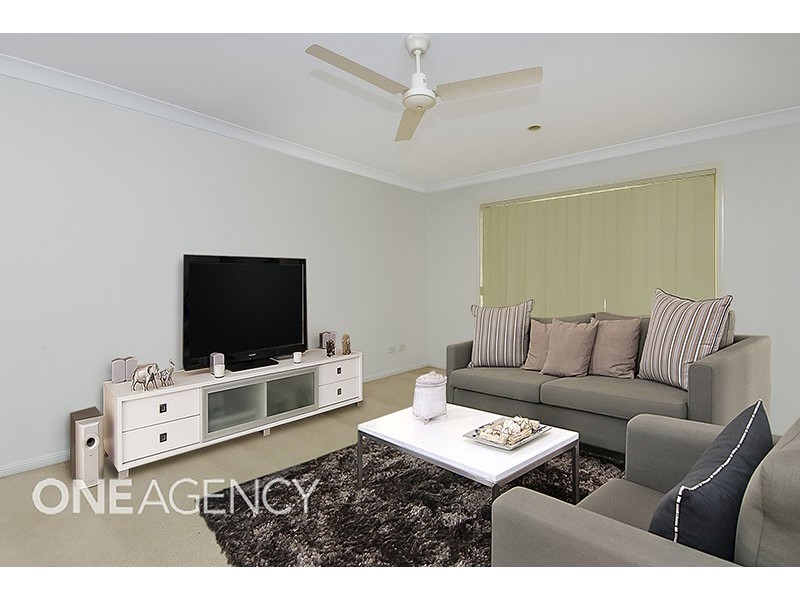 9 Della Ricca Pl, Forest Lake QLD 4078