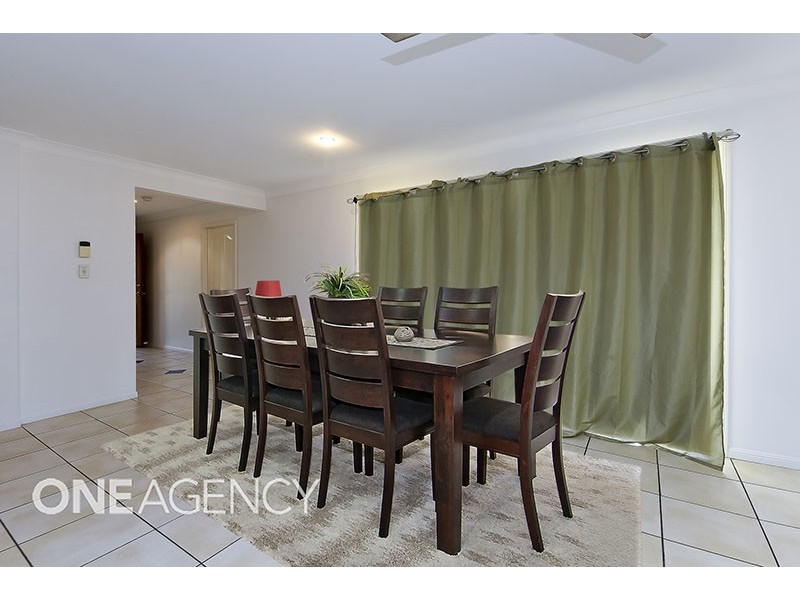 9 Della Ricca Pl, Forest Lake QLD 4078