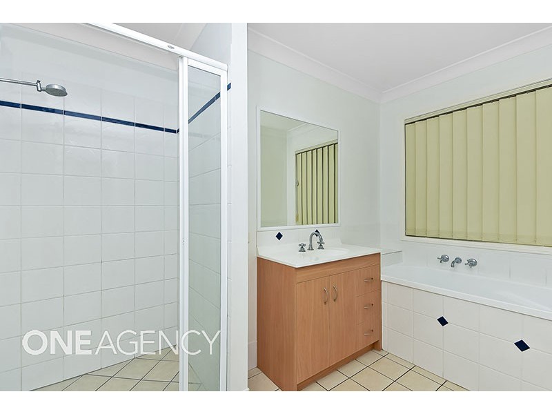 9 Della Ricca Pl, Forest Lake QLD 4078