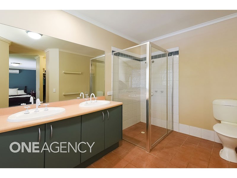 21 Toorak Place, Forest Lake QLD 4078