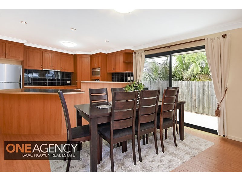 9 Admiral Cres, Springfield Lakes QLD 4300