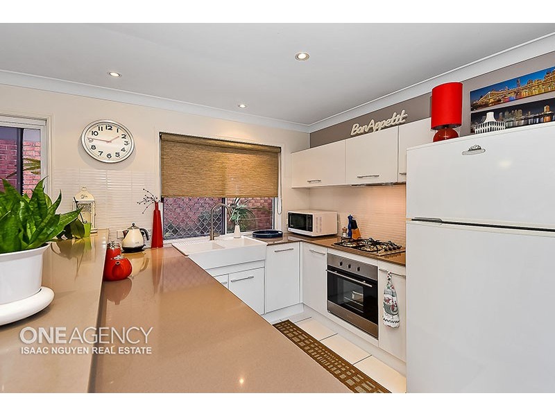 12 Pinaster Street, Forest Lake QLD 4078