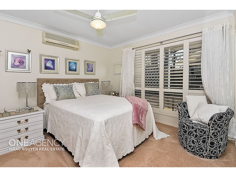 12 Pinaster Street, Forest Lake QLD 4078