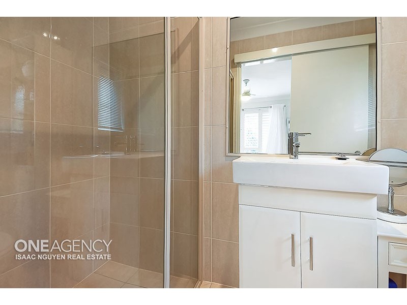 12 Pinaster Street, Forest Lake QLD 4078