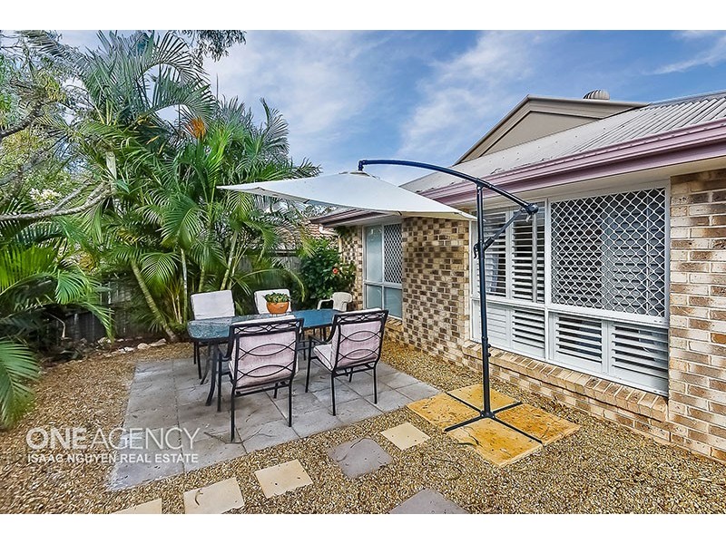 12 Pinaster Street, Forest Lake QLD 4078