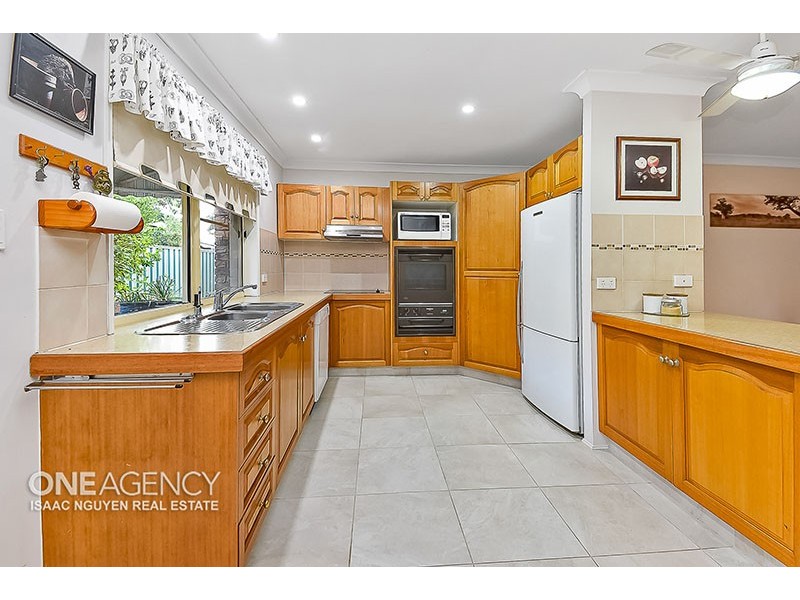 5 Bribie Pl, Forest Lake QLD 4078