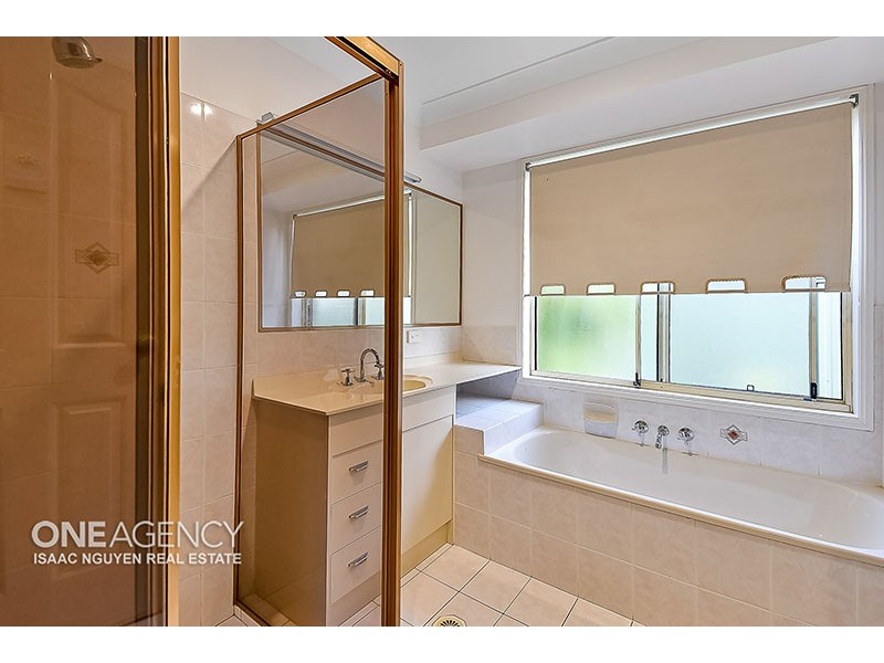 5 Bribie Pl, Forest Lake QLD 4078