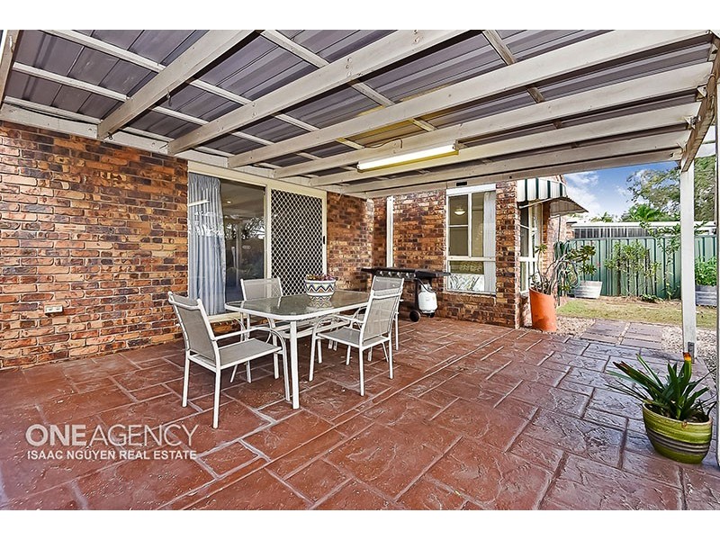 5 Bribie Pl, Forest Lake QLD 4078