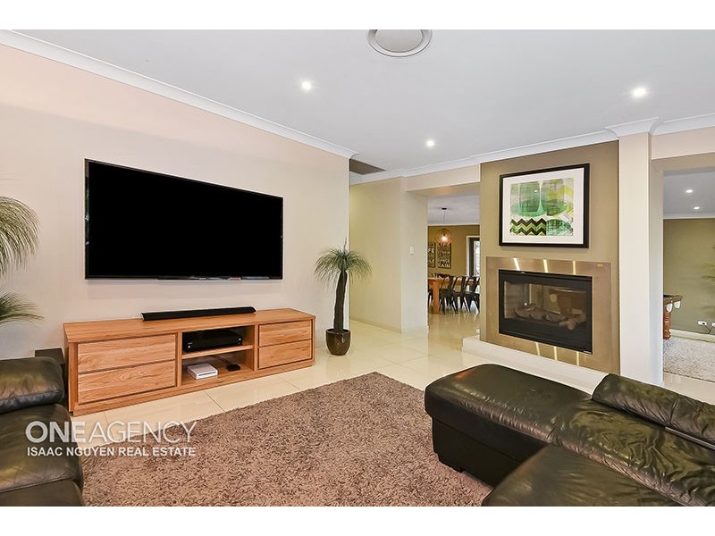 3 Brigid Blvd, Augustine Heights QLD 4300