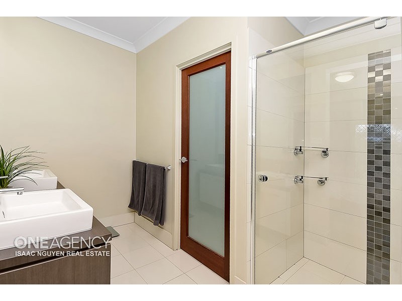 3 Brigid Blvd, Augustine Heights QLD 4300