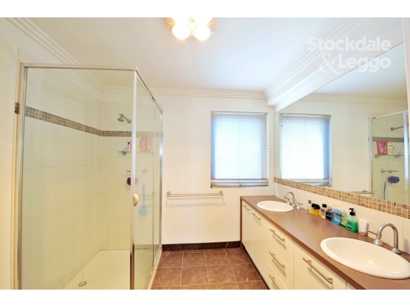 2 Elm Terrace, Shepparton VIC 3630