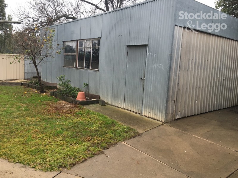 24 Fairless, Shepparton VIC 3630
