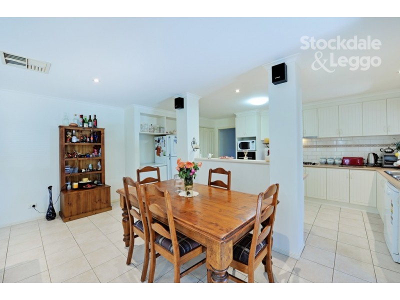 17 Mokoan Avenue, Kialla VIC 3631