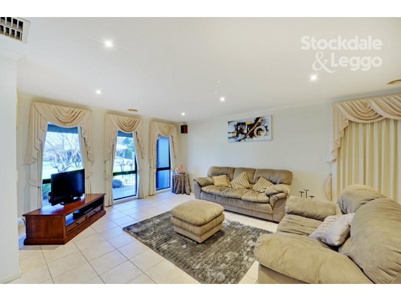 17 Mokoan Avenue, Kialla VIC 3631