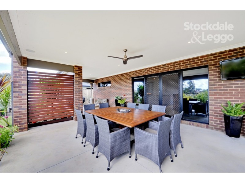 35 Nillahcootie Crescent, Kialla VIC 3631