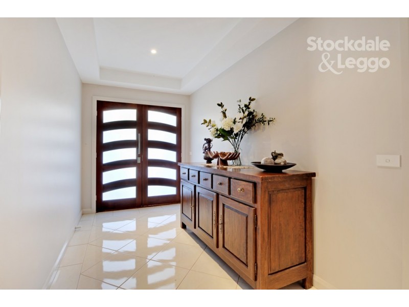 35 Nillahcootie Crescent, Kialla VIC 3631