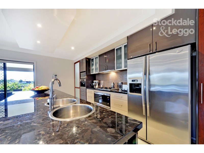 35 Nillahcootie Crescent, Kialla VIC 3631