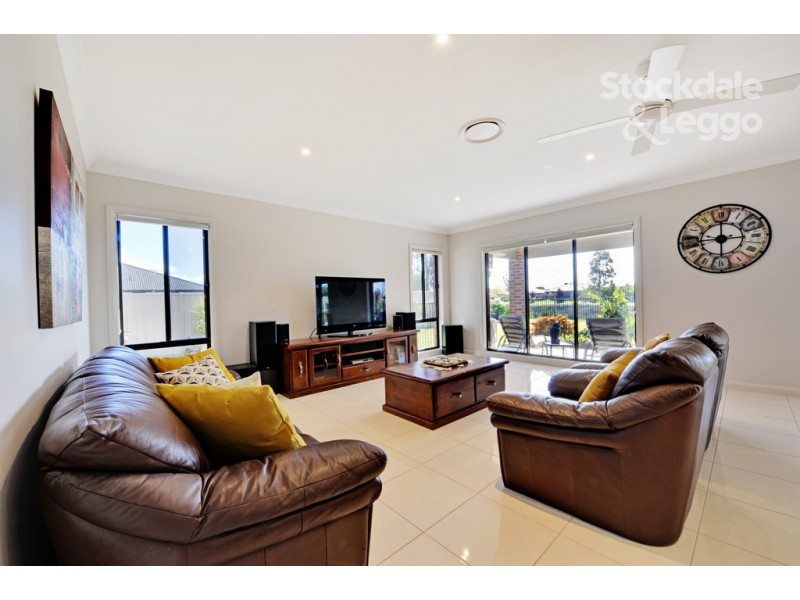 35 Nillahcootie Crescent, Kialla VIC 3631