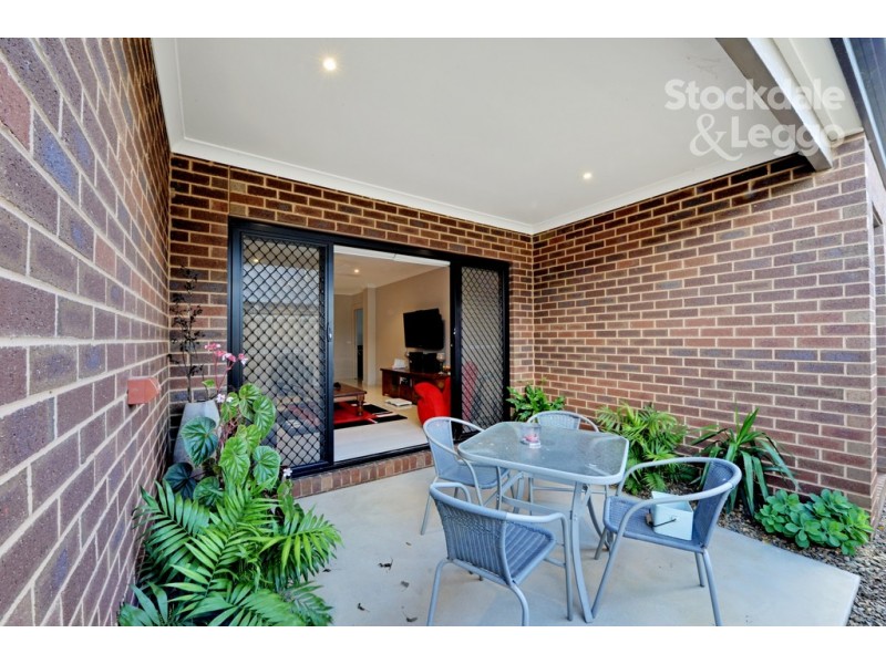 35 Nillahcootie Crescent, Kialla VIC 3631