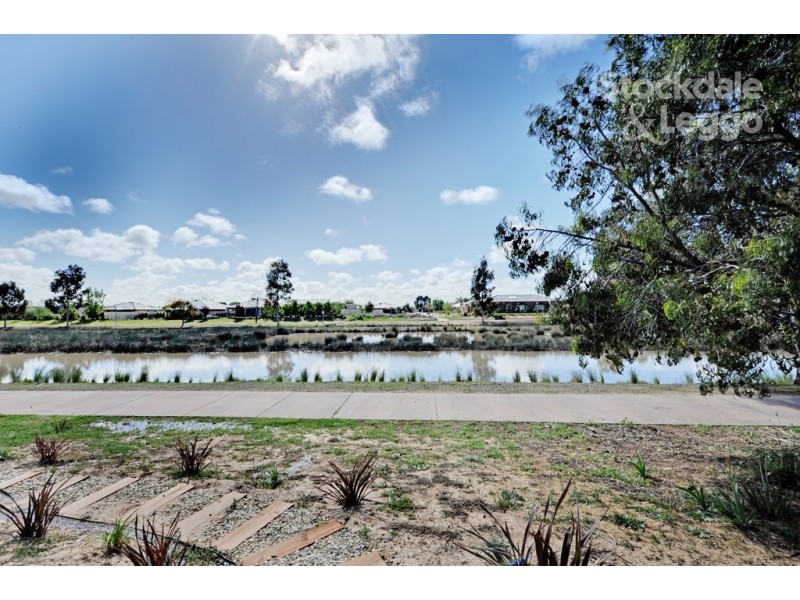 35 Nillahcootie Crescent, Kialla VIC 3631