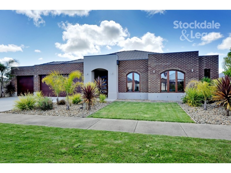 35 Nillahcootie Crescent, Kialla VIC 3631