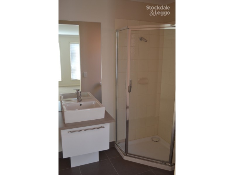 12 Taig Avenue, Kialla VIC 3631