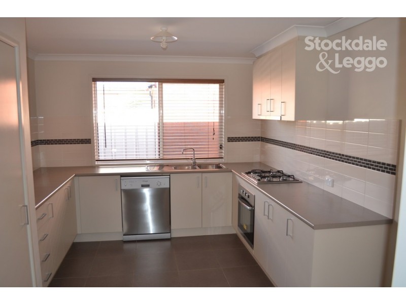 12 Taig Avenue, Kialla VIC 3631