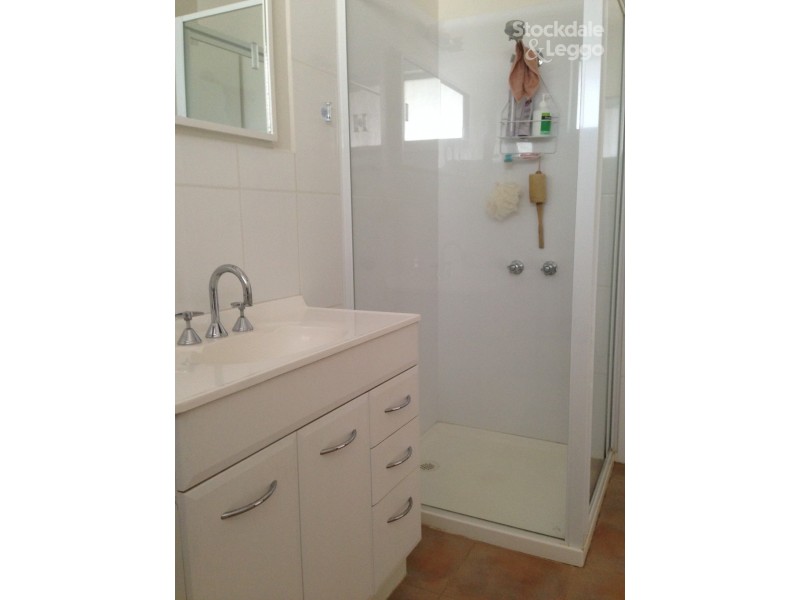 33 Bennetts Road, Kialla West VIC 3631