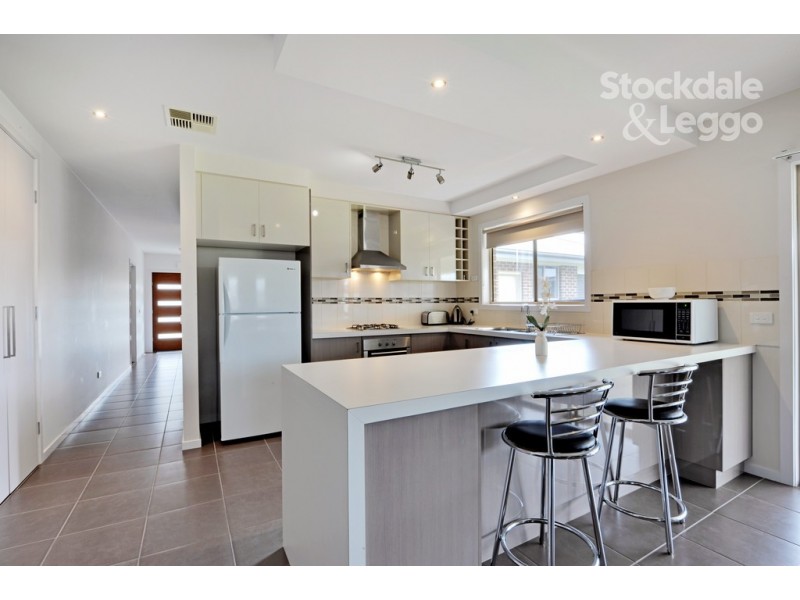 8 Jersey Crescent, Shepparton VIC 3630