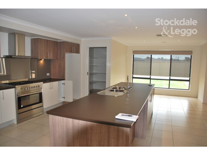 25 Settlers drive, Kialla VIC 3631