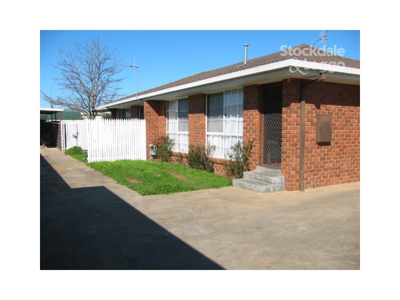2/17 Knight street, Mooroopna VIC 3629
