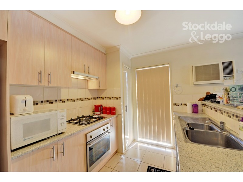 2/6 Madge Court, Mooroopna VIC 3629
