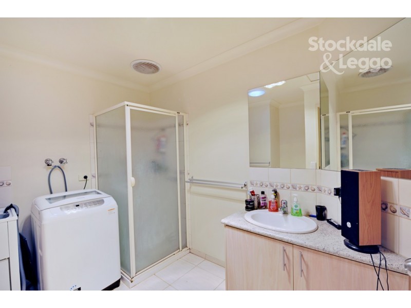 2/6 Madge Court, Mooroopna VIC 3629