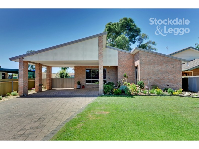 13 Dampier Avenue, Shepparton VIC 3630