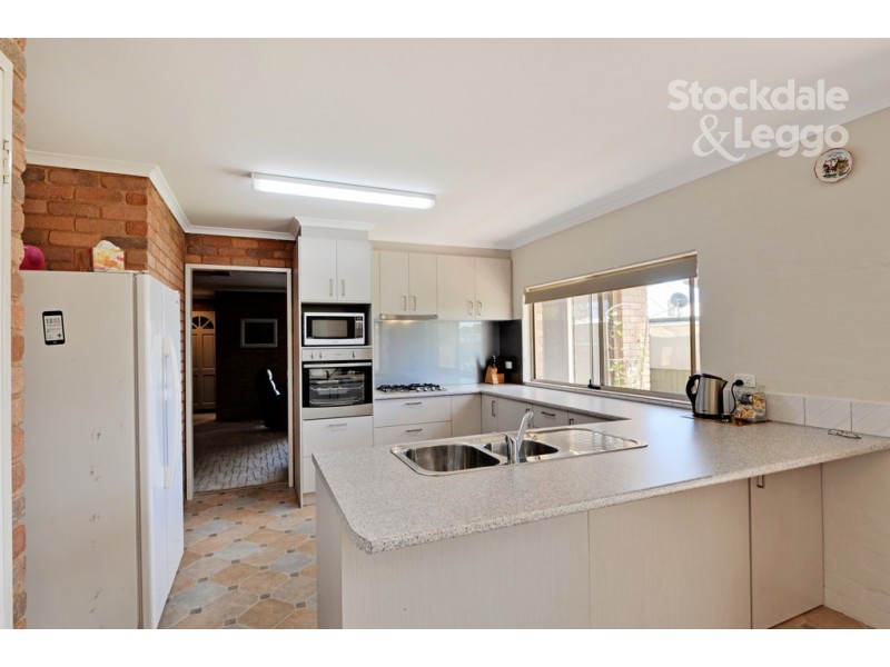 13 Dampier Avenue, Shepparton VIC 3630