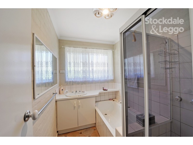 13 Dampier Avenue, Shepparton VIC 3630